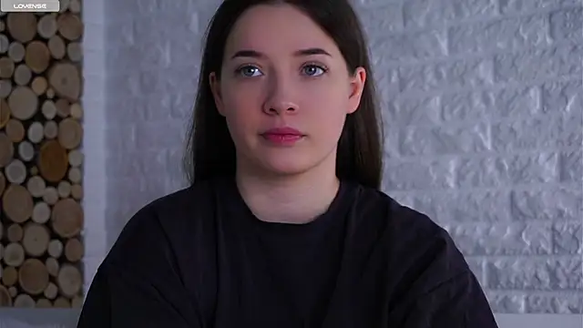 LowOncoming online show from June 2026 01:32:01 AM