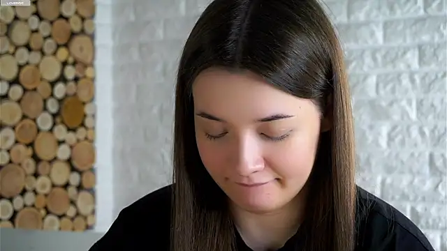 LowOncoming online show from December 2025 02:55:01 AM