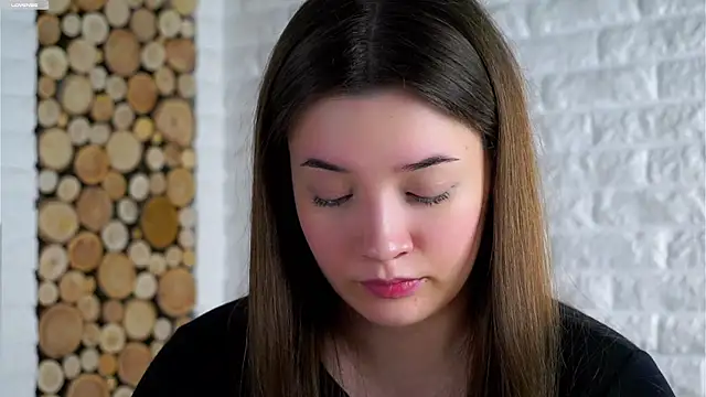 LowOncoming online show from January 2026 02:07:01 AM