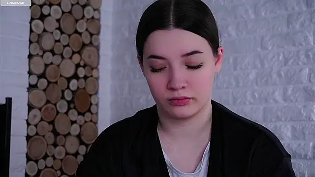 LowOncoming online show from May 2026 02:21:04 AM