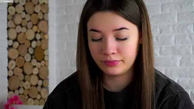 LowOncoming online show from February 2026 02:11:01 AM