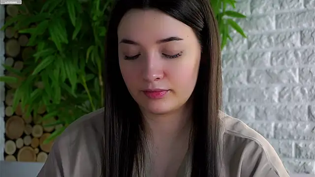 LowOncoming online show from March 2026 02:32:01 AM