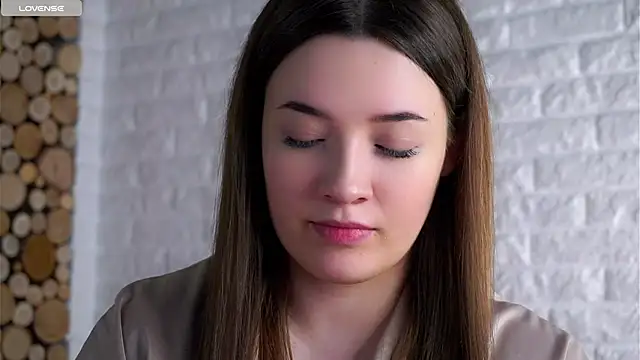 LowOncoming online show from March 2026 01:46:01 AM