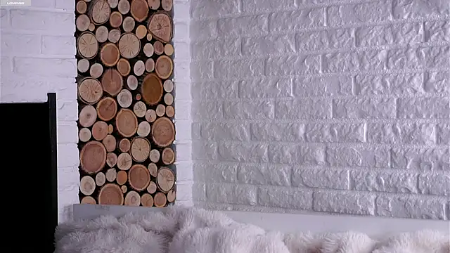 LowOncoming online show from April 2026 02:06:01 AM