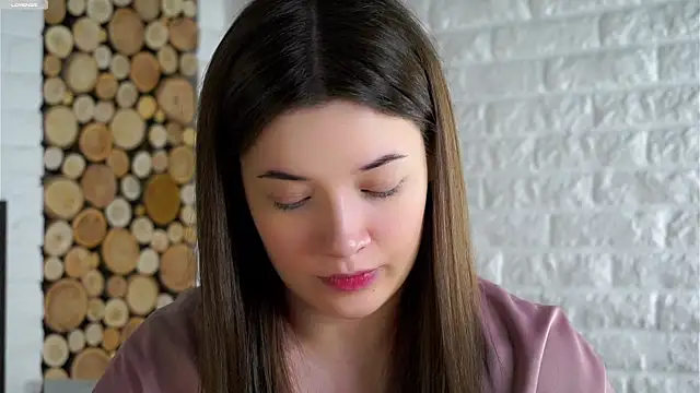 LowOncoming online show from December 2025 03:31:02 AM