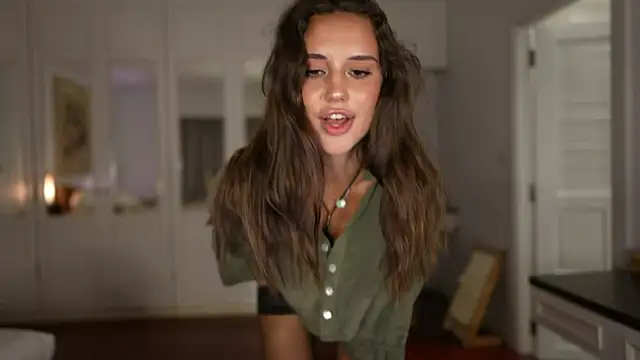 ValerieHill online show from October 2025 02:40:02 PM