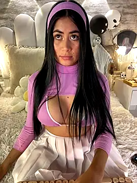  MadiLee  online show from October 2025 03:18:02 AM