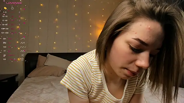 Snapshot of MartaVigano chatting on March 2025 01:05:02 AM MartaVigano online show from March 2025 01:05:02 AM