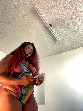 LillShayy online show from October 2025 04:40:02 PM