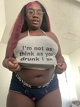 LillShayy online show from October 2025 02:40:02 PM