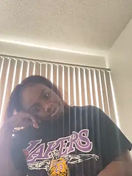 LillShayy online show from September 2025 02:23:02 PM