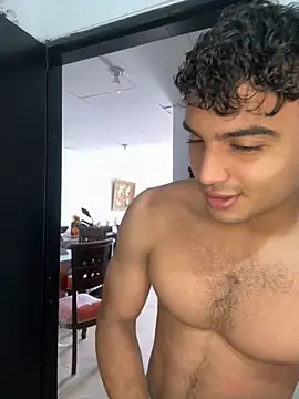 Mentriplex online show from October 2025 09:02:02 PM