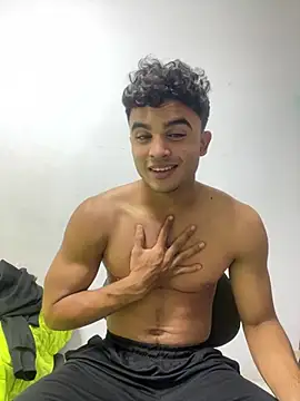 Mentriplex online show from February 2025 04:46:02 AM