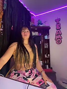 Snapshot of iam_valery chatting on November 2025 11:25:02 AM iam valery online show from November 2025 11:25:02 AM