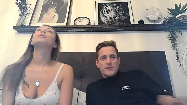 Snapshot of Pollypearson chatting on January 2025 09:37:01 PM Pollypearson online show from January 2025 09:37:01 PM