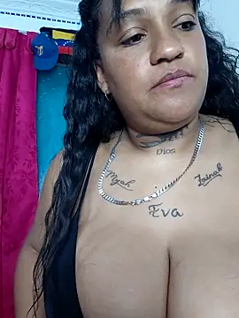 Michelle Brito1 online show from February 2026 02:50:01 PM