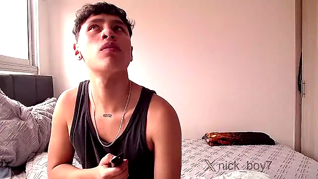 pipeynick online show from February 2026 07:10:01 PM