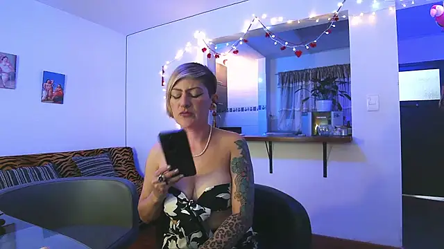 Snapshot of Maria_fernandaxxx_ chatting on February 2025 08:49:01 PM Maria fernandaxxx online show from February 2025 08:49:01 PM
