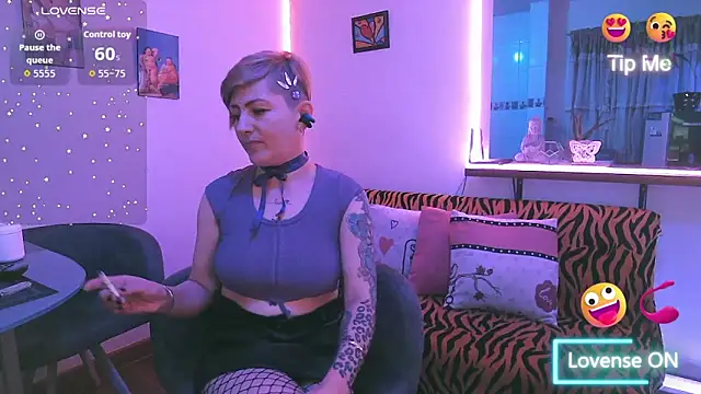 Maria fernandaxxx  online show from November 2025 10:25:01 PM