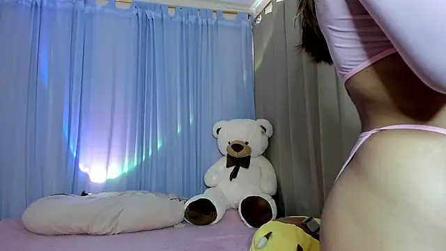  maiahairy  online show from February 2026 07:23:01 PM