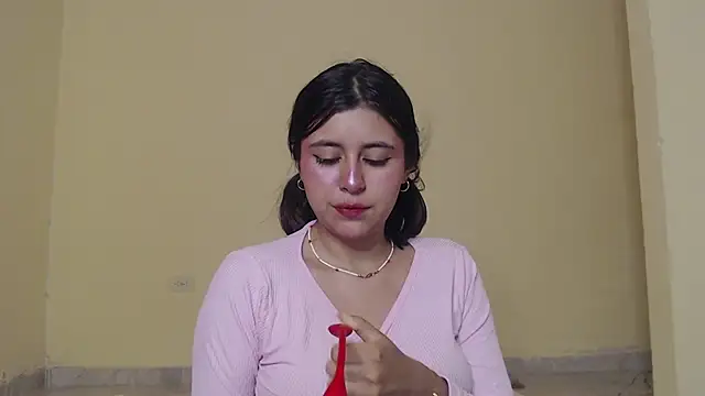  maiahairy  online show from February 2025 10:53:02 PM