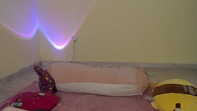  maiahairy  online show from January 2025 11:24:01 PM