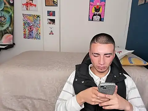 sweet boys xx online show from February 2025 01:05:01 PM