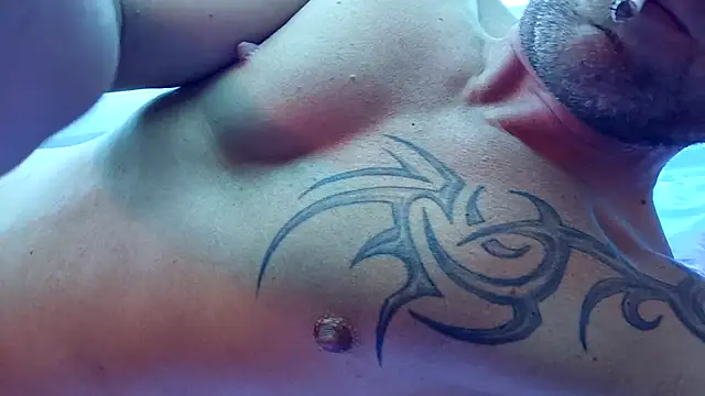 Timbojan28 online show from December 2025 12:57:02 AM