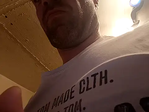 Timbojan28 online show from March 2026 11:38:01 PM