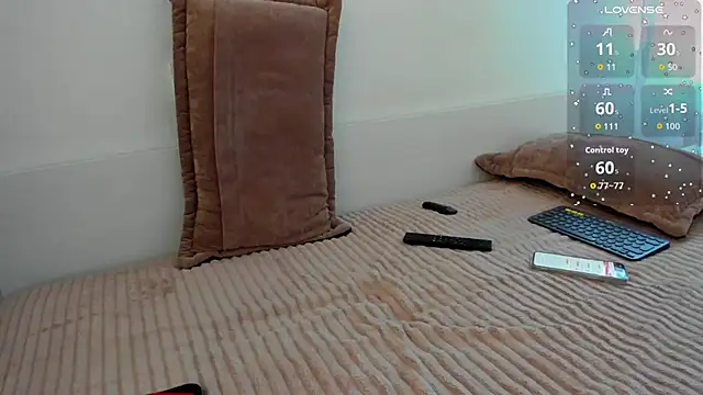 Snapshot of IVerySexy chatting on November 2025 11:32:02 AM IVerySexy online show from November 2025 11:32:02 AM