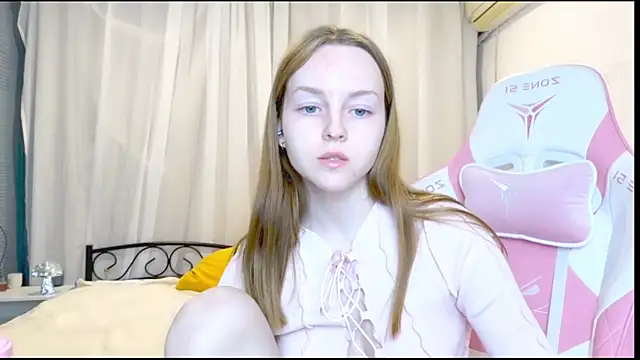 Snapshot of Wild__flowers chatting on September 2025 10:31:02 PM Wild  flowers online show from September 2025 10:31:02 PM