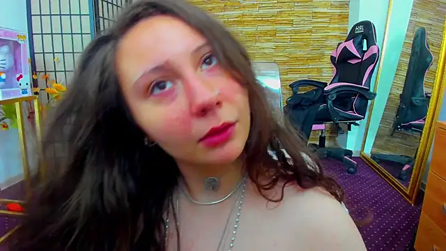 AishaRouhi online show from January 2026 05:22:01 AM