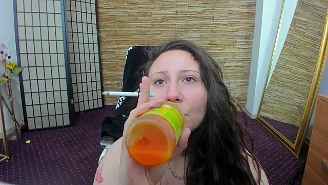 AishaRouhi online show from December 2025 05:52:01 AM