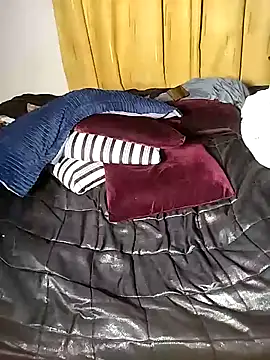 Hugemassivebootie online show from March 2025 07:58:02 PM