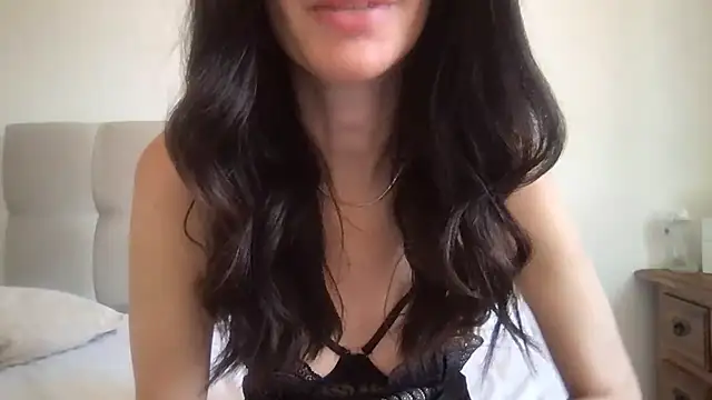 paolajonez online show from February 2026 01:32:02 PM