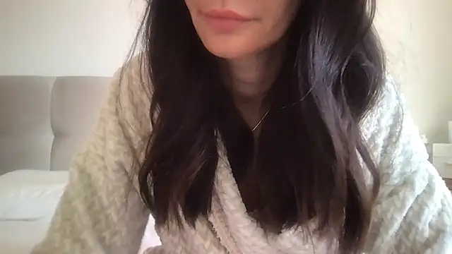 paolajonez online show from April 2026 12:52:01 PM