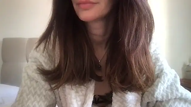 paolajonez online show from October 2025 05:46:01 PM