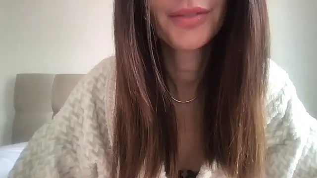 paolajonez online show from November 2025 12:31:02 PM