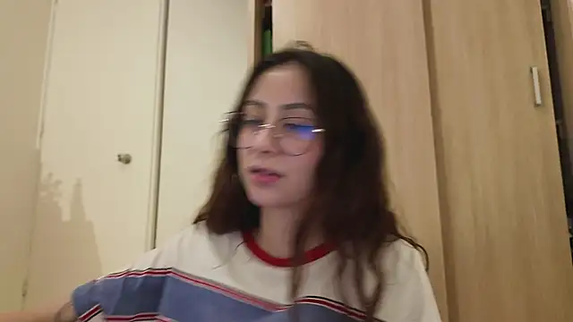 Snapshot of juanasnz99 chatting on March 2025 06:05:01 AM juanasnz99 online show from March 2025 06:05:01 AM