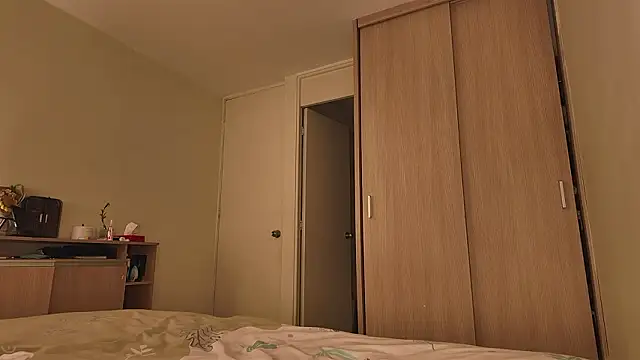 juanasnz99 online show from March 2026 03:32:01 AM