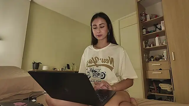 Snapshot of juanasnz99 chatting on September 2025 02:39:01 AM juanasnz99 online show from September 2025 02:39:01 AM