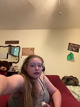 Lalalynn online show from October 2025 07:24:01 PM