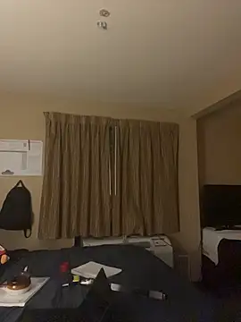 Lalalynn online show from April 2026 02:05:01 AM