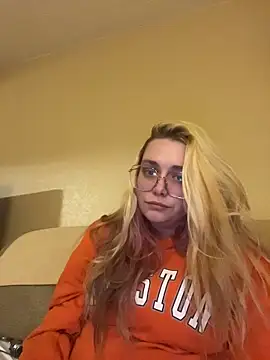 Lalalynn online show from April 2026 02:23:01 AM