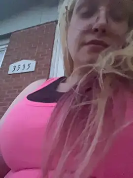 Lalalynn online show from February 2026 12:43:01 AM