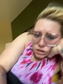 Lalalynn online show from April 2026 05:08:01 PM