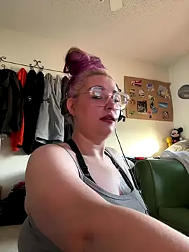 Lalalynn online show from December 2025 03:33:01 PM