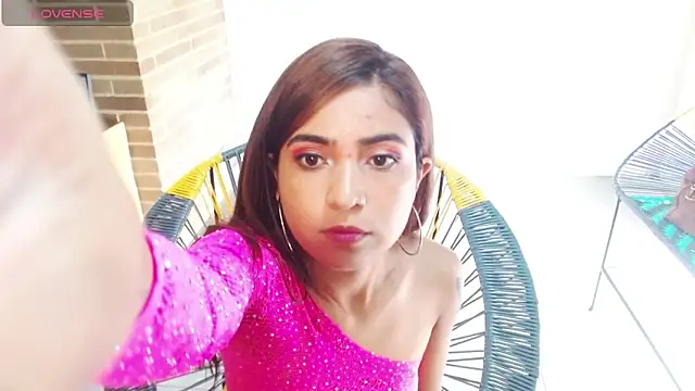 Snapshot of helenacyruss chatting on January 2025 04:29:01 PM helenacyruss online show from January 2025 04:29:01 PM