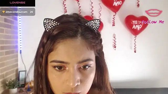 Snapshot of helenacyruss chatting on February 2025 05:01:02 PM helenacyruss online show from February 2025 05:01:02 PM