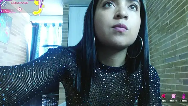 Snapshot of helenacyruss chatting on October 2025 08:01:01 PM helenacyruss online show from October 2025 08:01:01 PM